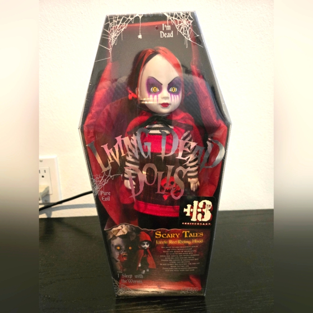 Living Dead Dolls, 13th Anniversary-  Scary Tales, Little Red Riding hood